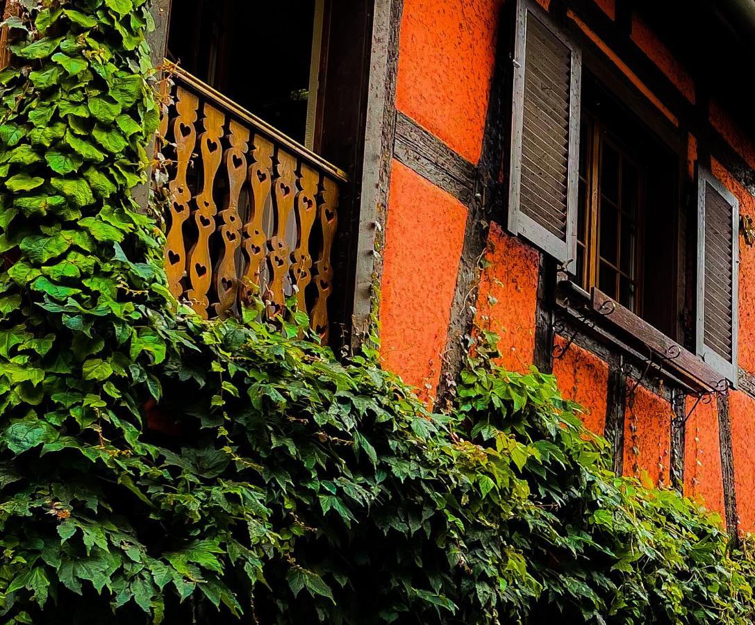 La Maison Rouge Au Coeur De La Ville. Riquewihr Extérieur photo